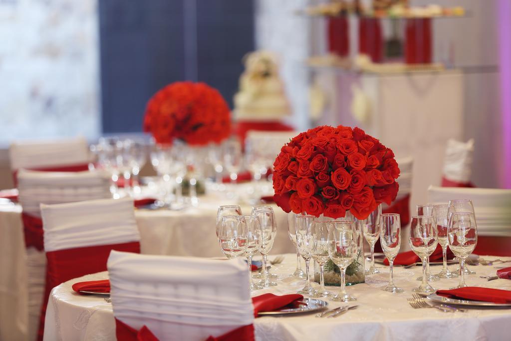 Reina Isabel Hotel Quito